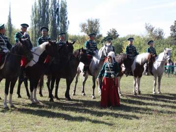 В гостях у Нежинских гусар