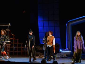 Л. Каннингем. «Красотки, или о чём говорят женщины»