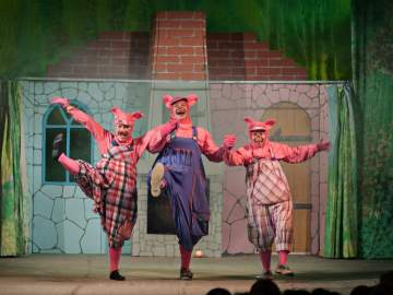 Три поросёнка